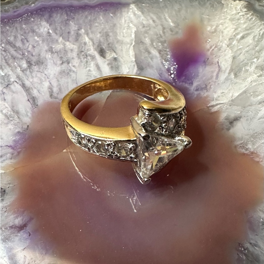 Edco Cubic Zirconia Geometric Retro Vintage Cocktail Ring